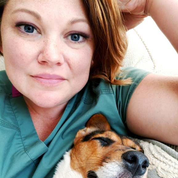 Meet your Posher, Erika - Picture 2 of 2